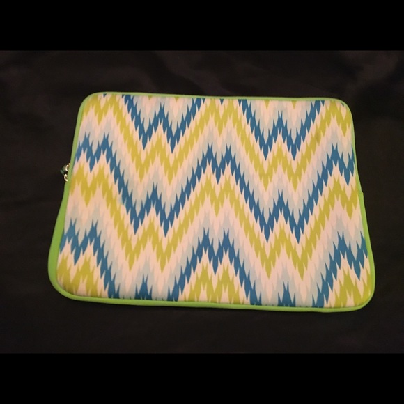 Computer case - Picture 2 of 5